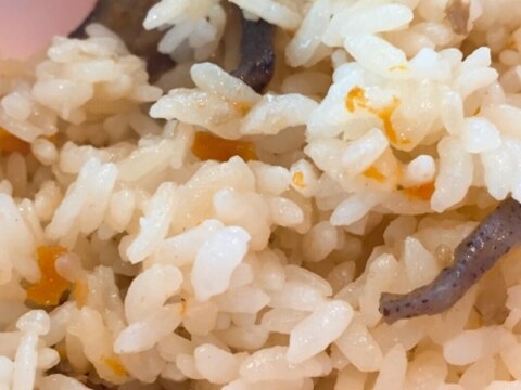 ずぼら飯！炊飯器に全部入れて五目ご飯